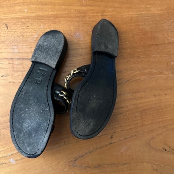 Chanel Vintage 90s CC turn lock chain thong sandals leather - Picture 9 of 14